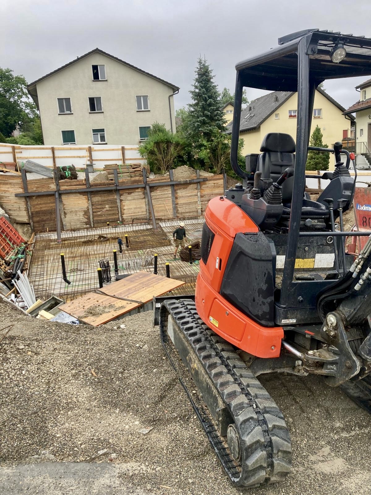 2.5t Bagger im Einsatz